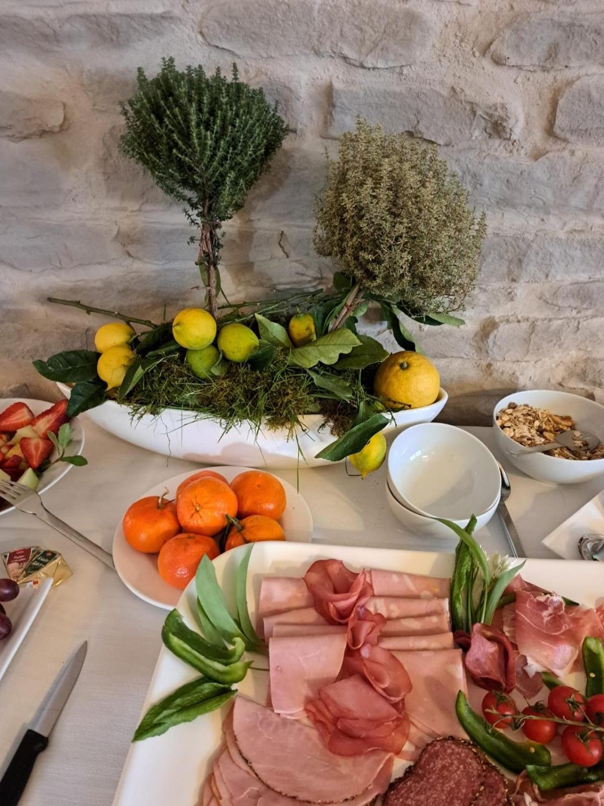 Landhauskiebel Erden Bagian luar foto